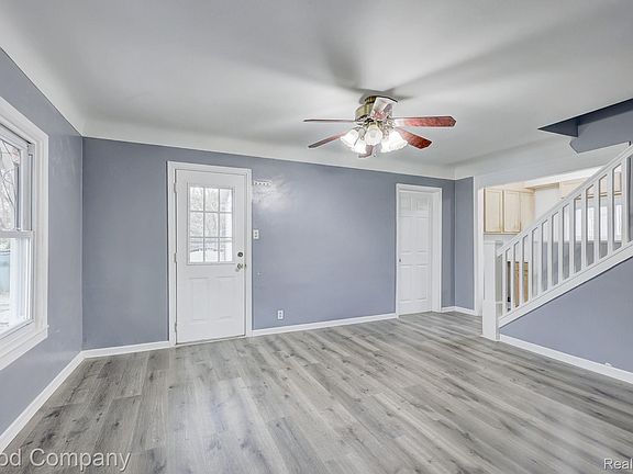2nd image of 1377 Dorothea Rd