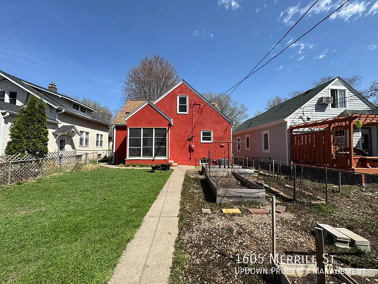 1605 Merrill St — Photo 30
