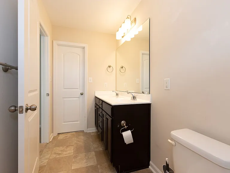530 Oyster Rock Ln — Photo 23