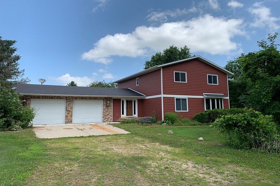 1st image of 46717 381st Ave