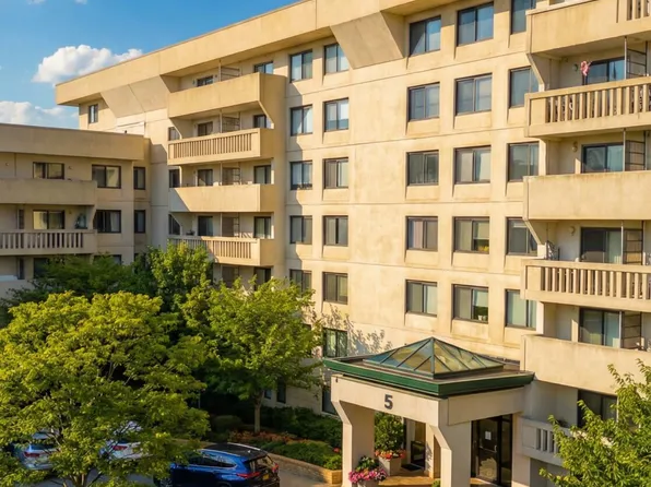 5 Windham Loop APT 4M, Staten Island, NY 10314