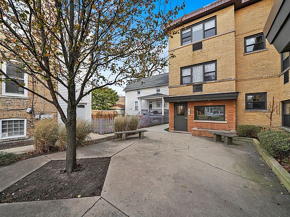 3rd image of 311 Sherman Ave APT 2C