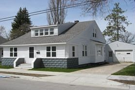 1st image of 1020 Larke Ave