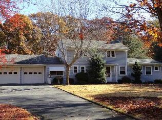 124 Pleasure Dr, Riverhead, NY 11901