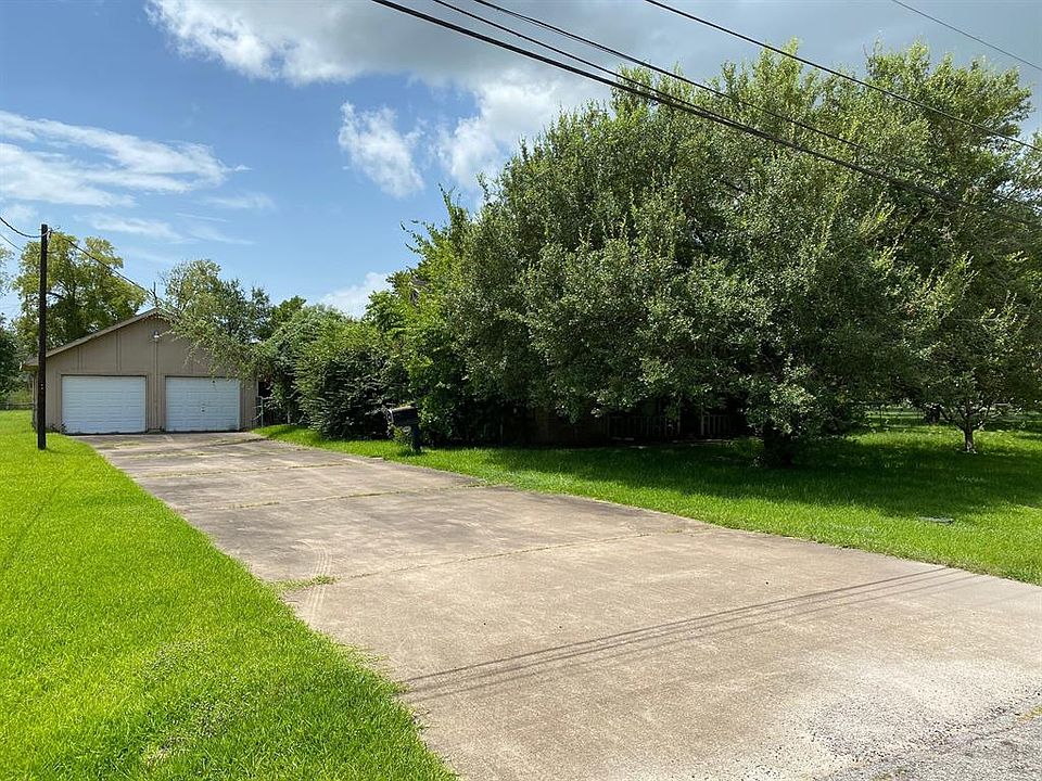 1st image of 15603 Oleta Ln