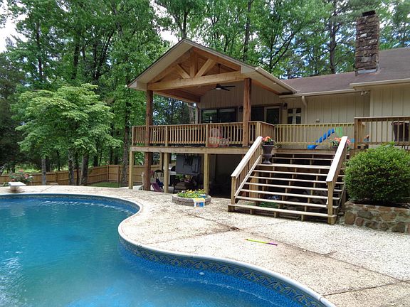 4th image of 3110 Honeysuckle Ln