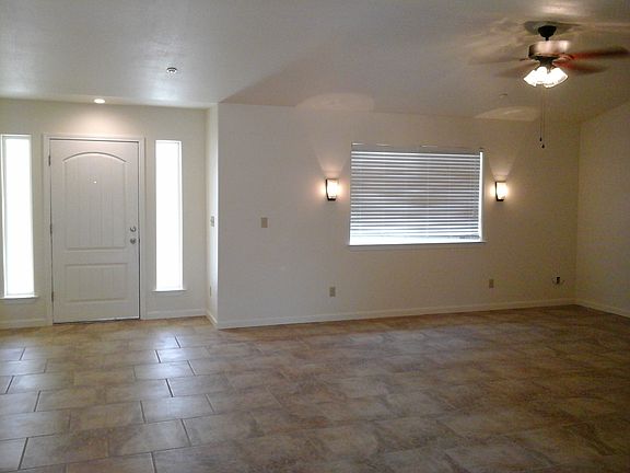 Living room_05182015