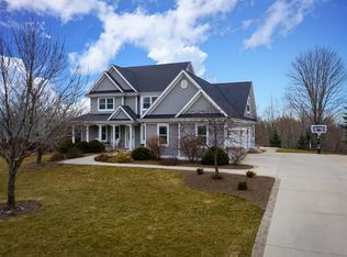 4190 Hidden Creek Ct, Jackson, WI 53037
