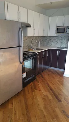 Rented by Pearl Realty Management LLC | media 6