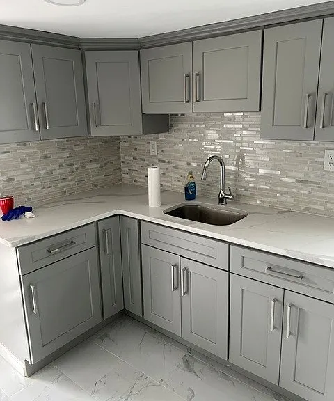 New Kitchen Cabinets