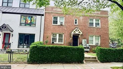 1424 Staples St NE #1 Photo 1