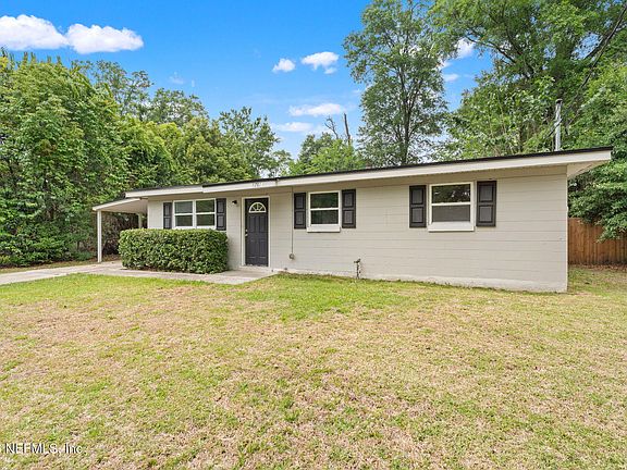 3rd image of 6781 TINKERBELL Lane