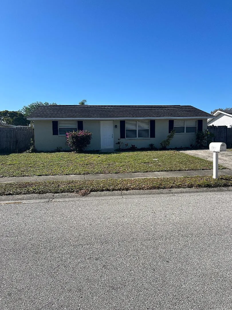 6300 Limerick Ave New Port Richey 34653 — Photo 1