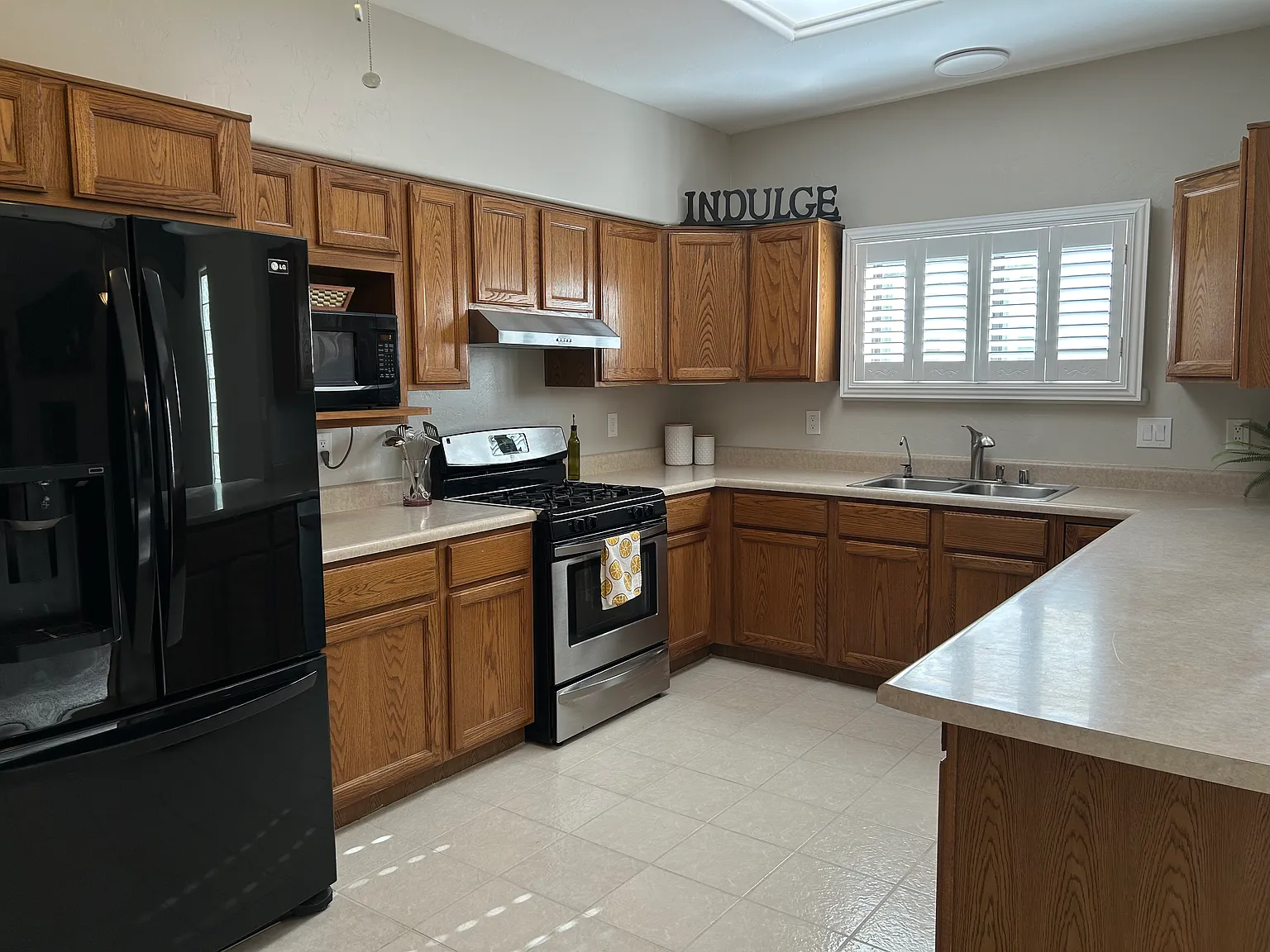 3 bed, 1752 sqft, $1,850 — Photo 4