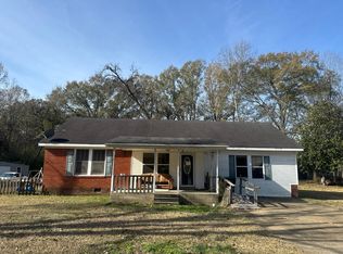 307 Sterling Ave, Winona, MS 38967