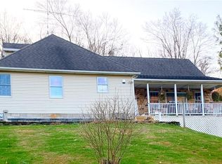 875 Colony Rd NE, Mechanicstown, OH 44651