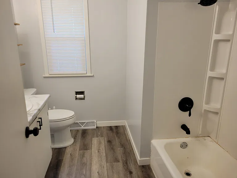 738 Belwood Dr — Photo 10
