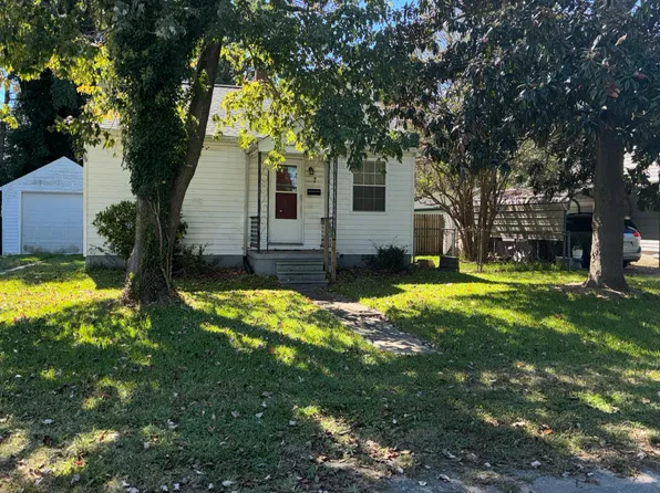 7 Kelly Dr, Portsmouth, VA 23702