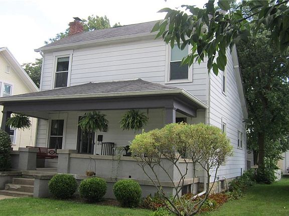 5th image of 418 W Broadway St