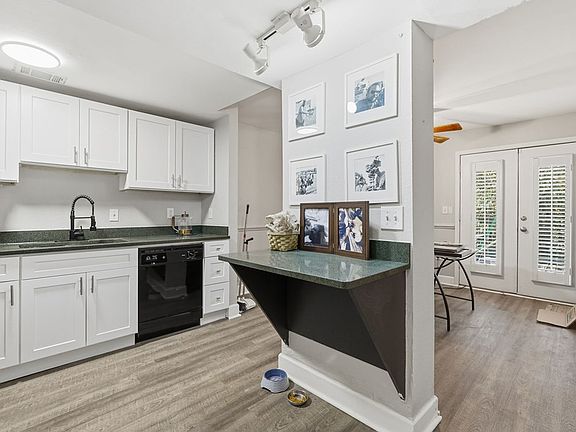 5th image of 385 Ralph McGill Blvd NE