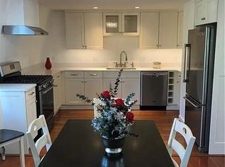 65 Merton Rd APT 6, Newport, RI 02840