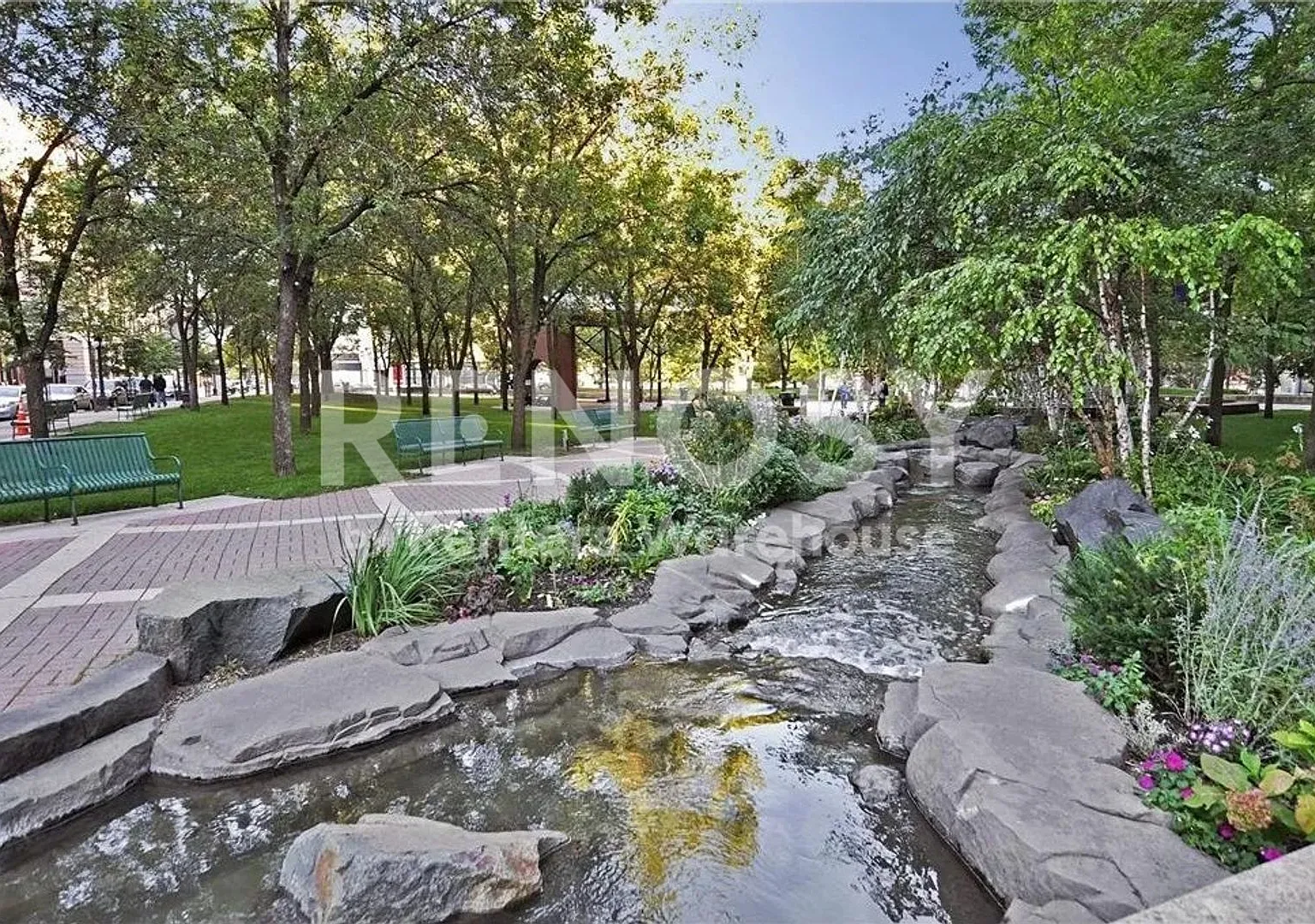 2BD/2BA In St Paul Available Now! — Photo 4