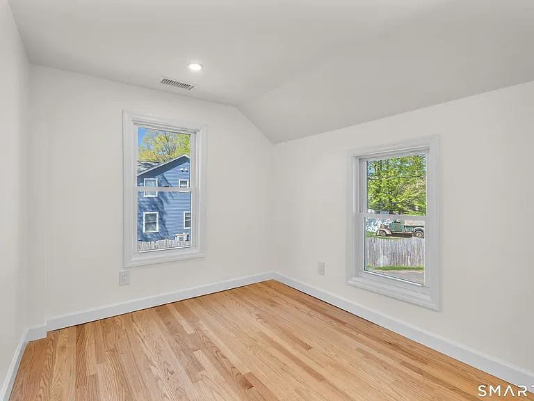 152 Partrick Ave — Photo 28
