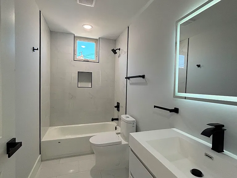 1108 W Dauphin St #4B — Photo 8
