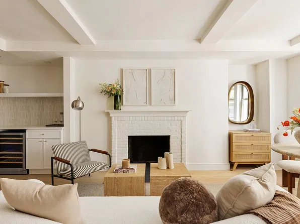 59 W 12th St APT 2F, New York, NY 10011