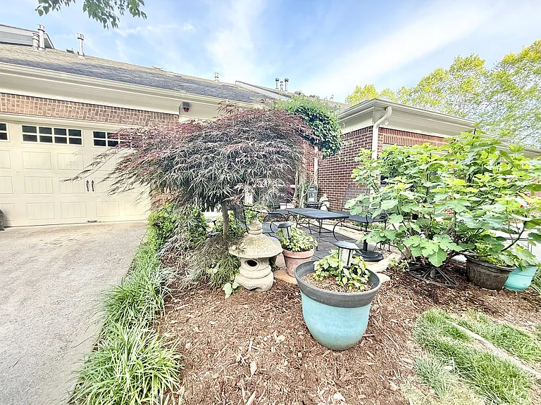 465 Chapel Grove Ln — Photo 32