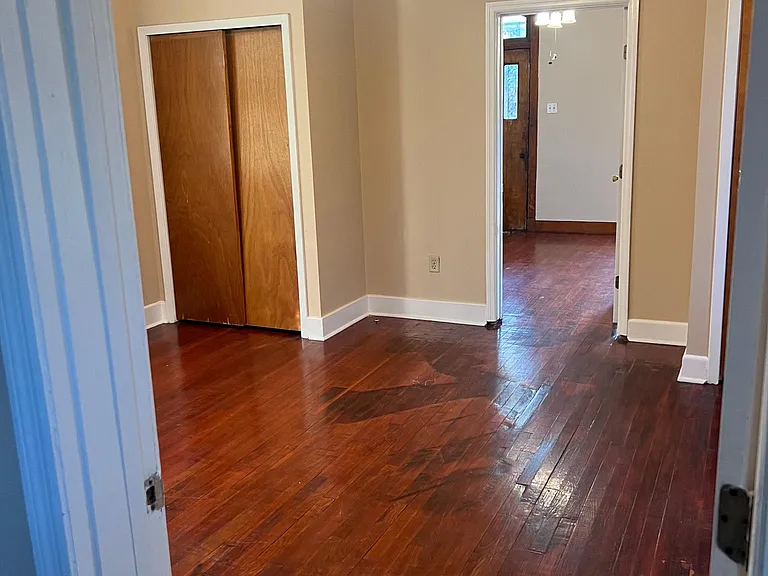 532 Monroe St — Photo 13