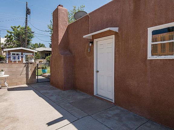 4th image of 9812 Arvilla Ave NE