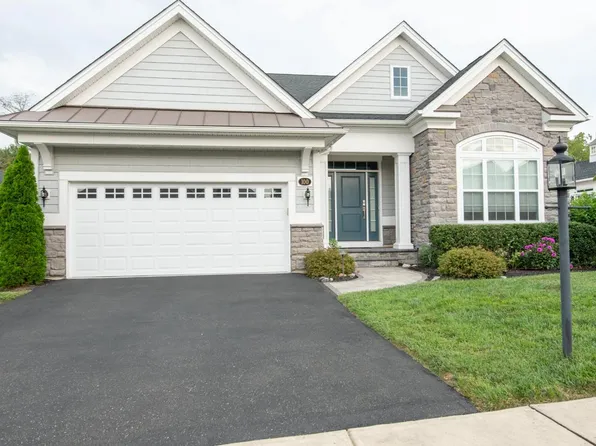 100 Magnolia St, Dresher, PA 19025