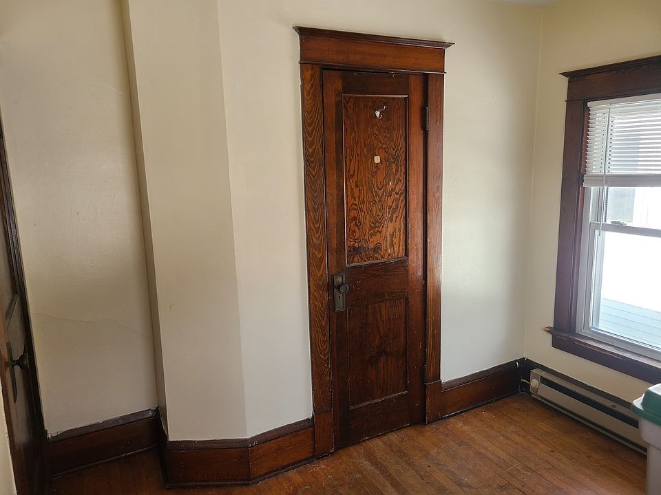 1st image of 1811 Kendall St