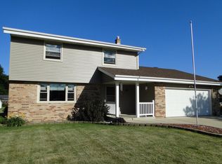 W205S10402 Cindy Ct, Muskego, WI 53150