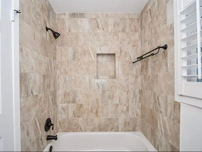 5437 Schumacher Ln — Photo 20