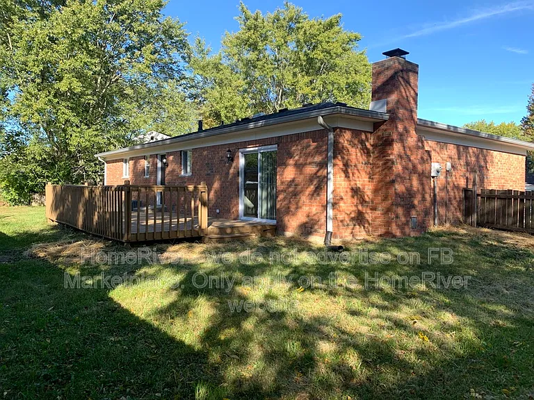 11225 Moores Cir — Photo 22