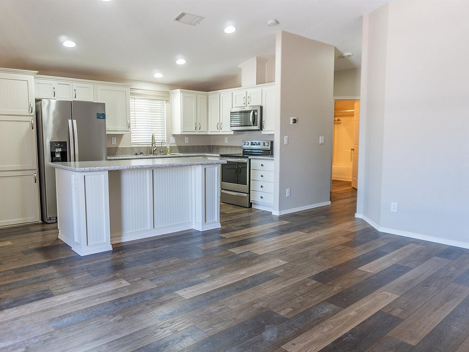 1st image of 5528 E 34th Pl