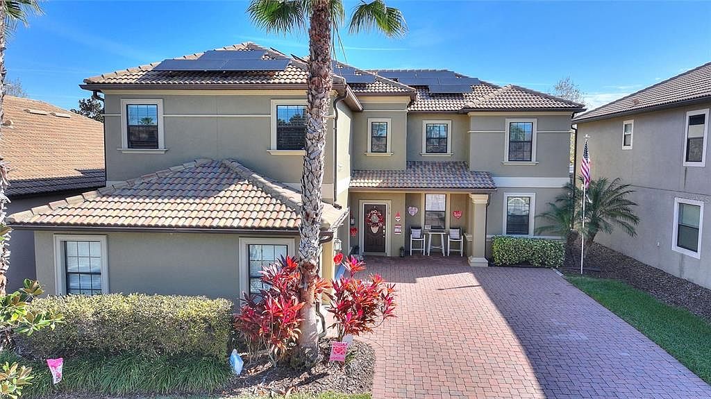 1319 Gleneagles Ln