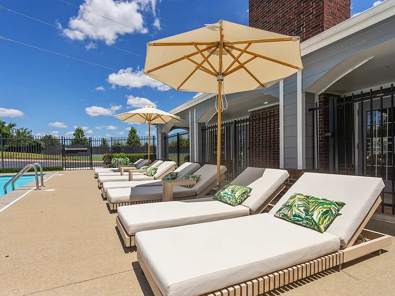 Shawnee Station Apartments — Photo 20