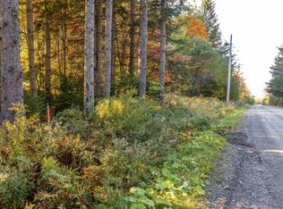 500 Hardwood Flats Rd, Lake Elmore, VT 05657