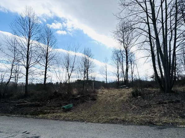 8335 Pounds Rd, Glouster, OH 45732