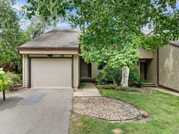 109 Ponwood Cir, Madison, WI 53717