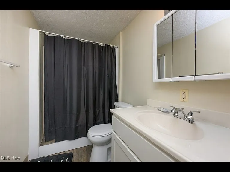 351 Harding Ave NW #1 — Photo 3