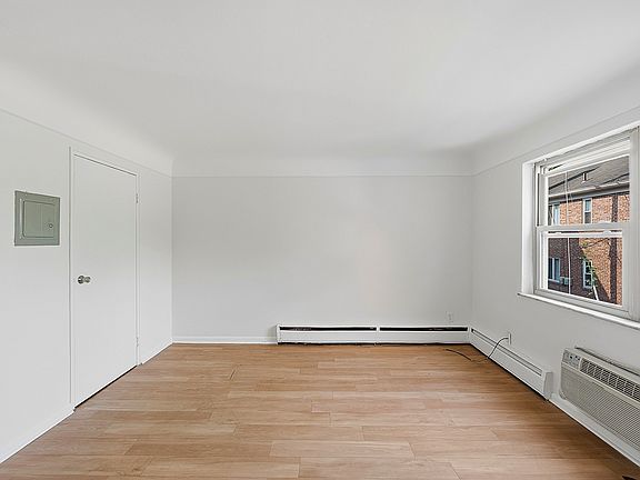 4th image of 6469 Montgomery Rd APT 7