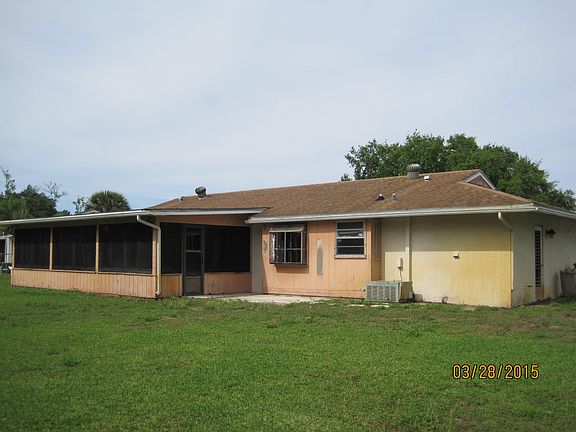 2nd image of 1502 SE Hearne Court