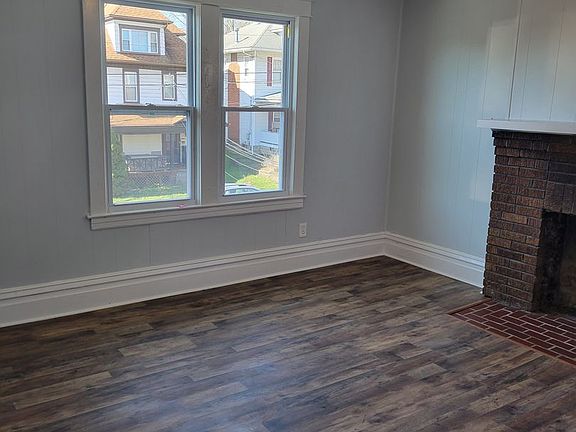 4th image of 2502 Oak St APT 3