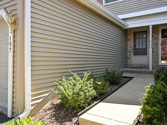 3rd image of 197 Pamela Dr