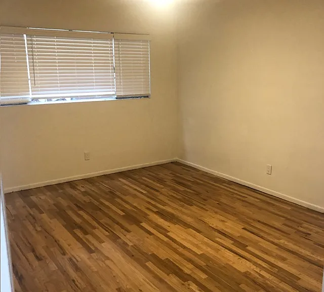 611 N Flores St #3 — Photo 8