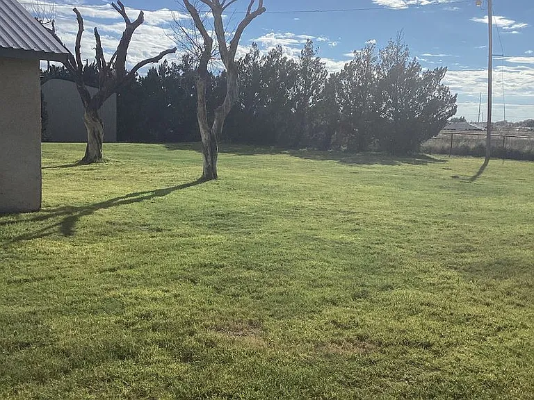 1520 S Industrial Dr — Photo 20